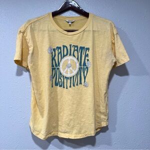 Wildfox Yellow Radiate Positivity Shirt Women’s Size Medium Short Sleeve Peace